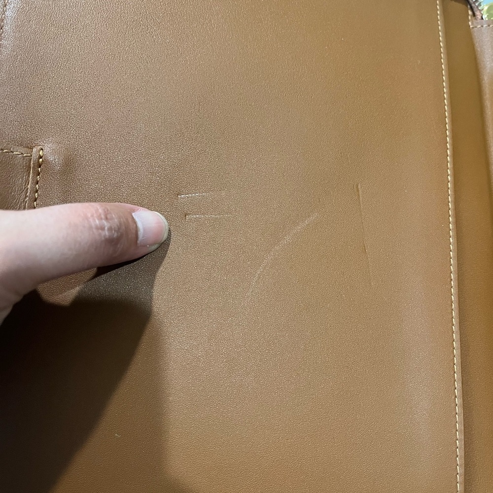 MCM COGNAC ORGANIZER - Picture 6 of 13